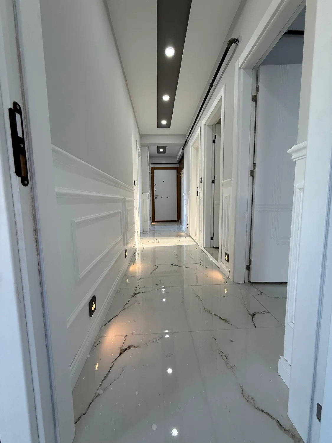 Koridor ışık detayı